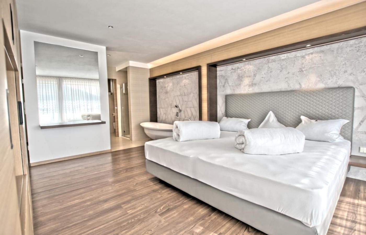 B&B Boutique Hotel Burgund Parcines Ngoại thất bức ảnh